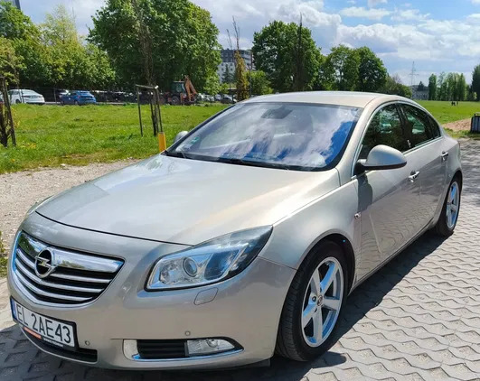 samochody osobowe Opel Insignia cena 26900 przebieg: 161000, rok produkcji 2009 z Łódź